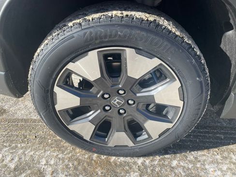 New 2026 Honda Pilot Touring image 7