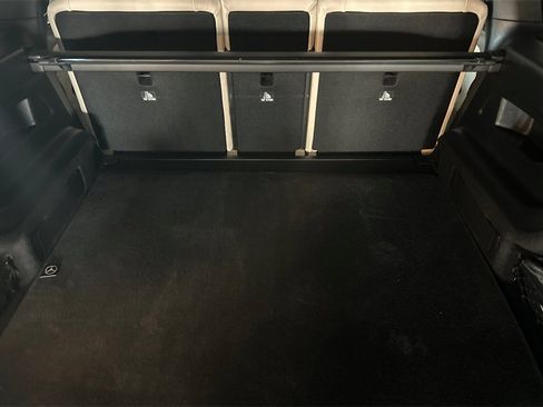 Certified 2025 Mercedes-Benz GLB 250 4MATIC image 18