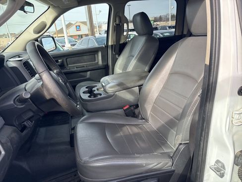 Used 2015 RAM 1500 Tradesman w/ Exterior Appearance Group image 8