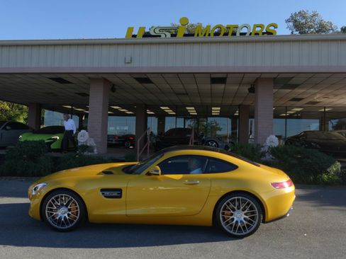 Used 2017 Mercedes-Benz AMG GT Coupe image 18