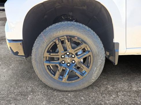 New 2026 Chevrolet Silverado 1500 LT Trail Boss w/ Convenience Package II AWD/4WD image 9