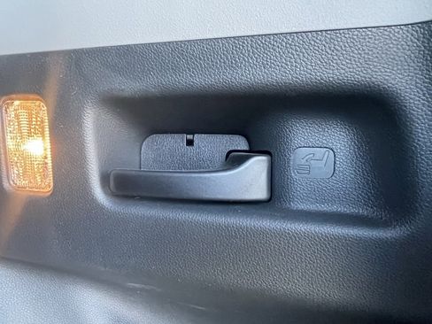 Used 2021 Honda CR-V EX image 17