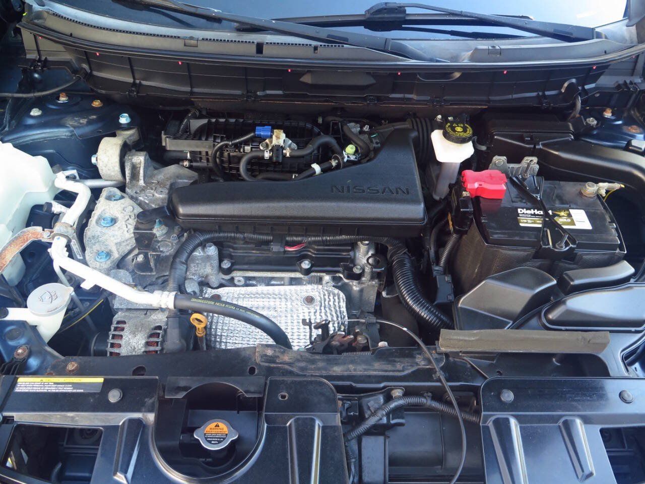 Used 2016 Nissan Rogue SV AWD/4WD image 38