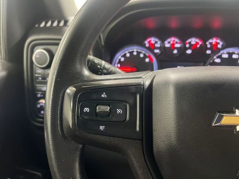 Used 2020 Chevrolet Silverado 1500 Custom w/ Custom Value Package image 10