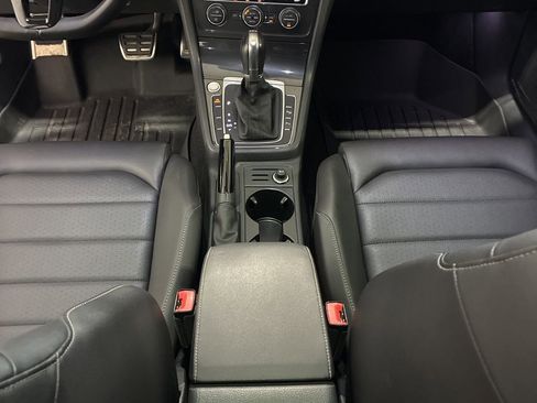 Used 2019 Volkswagen Golf Alltrack SEL AWD/4WD image 16