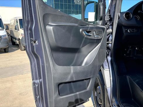 New 2026 Mercedes-Benz Sprinter 2500 image 10