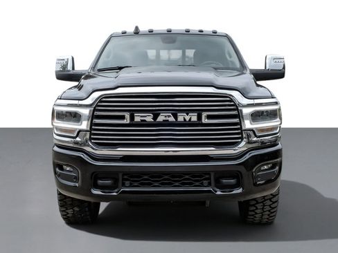 Used 2023 RAM 3500 Laramie AWD/4WD image 3