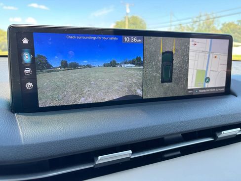 Used 2023 Genesis GV70 2.5T w/ Advanced Package AWD/4WD image 20