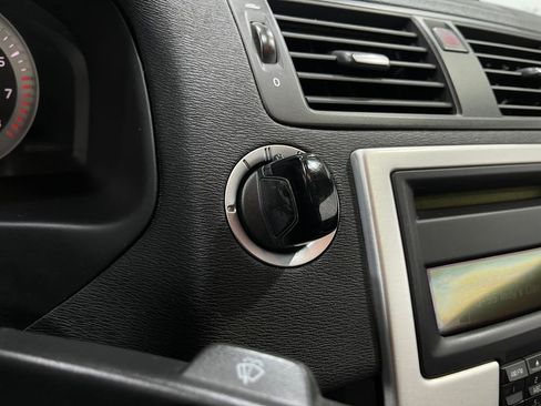 Used 2013 Volvo C70 T5 image 19