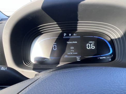 New 2025 Hyundai Venue Limited image 24