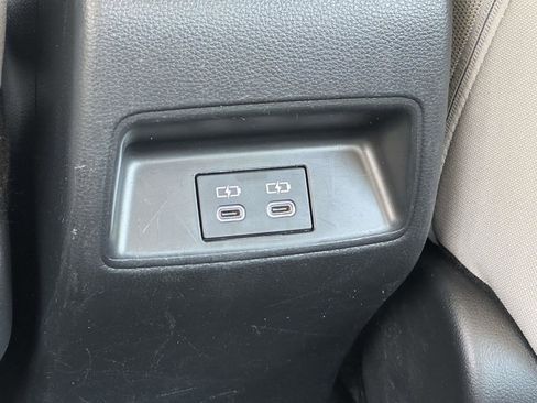 Used 2024 Toyota Corolla LE FWD image 13