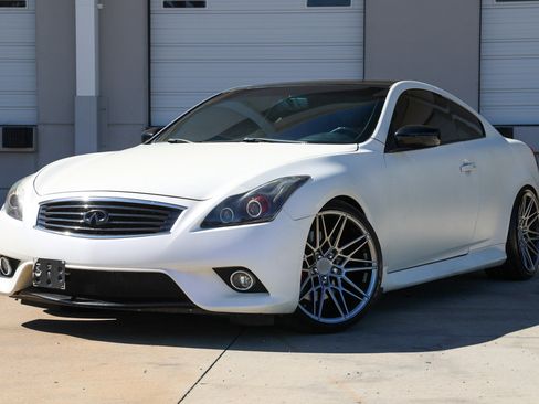Used 2013 INFINITI G37 x Coupe w/ Premium Pkg image 1