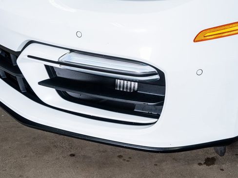 Used 2022 Porsche Panamera GTS image 14