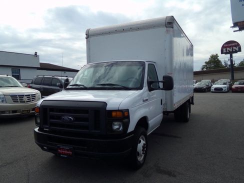 Used 2017 Ford E-450 and Econoline 450 Super Duty w/ Power Windows & Locks Group image 46
