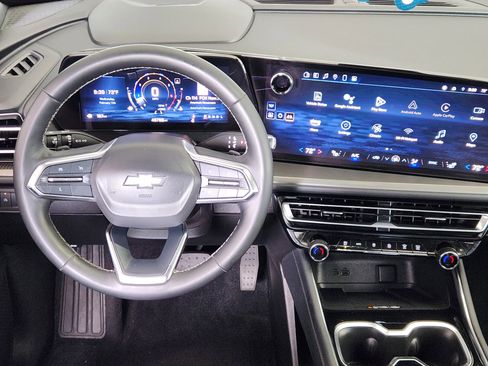 Certified 2024 Chevrolet Traverse LT image 28