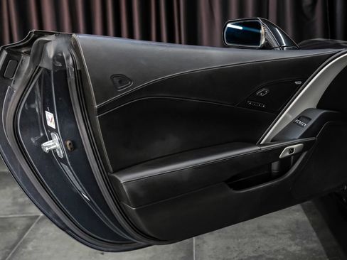 Used 2017 Chevrolet Corvette Grand Sport RWD image 42