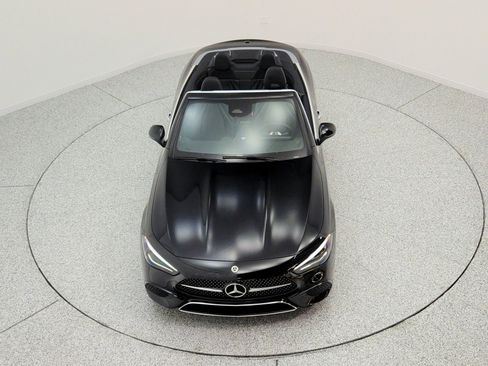 Certified 2025 Mercedes-Benz CLE 300 4MATIC Cabriolet image 23