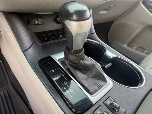 Used 2016 Toyota Highlander XLE AWD/4WD image 26