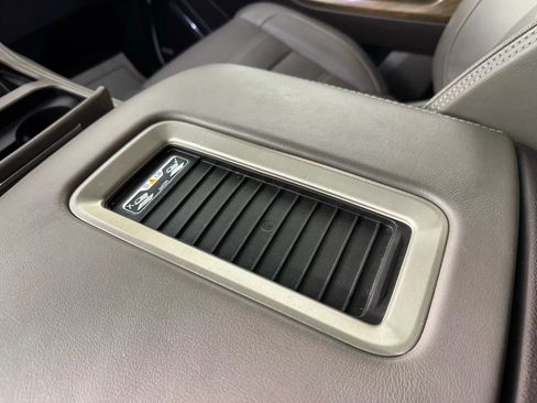 Used 2019 GMC Yukon Denali w/ Denali Ultimate Package image 24