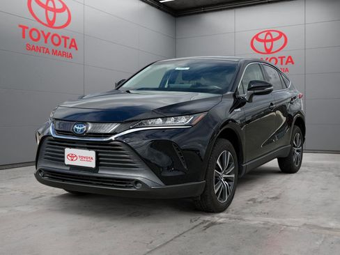 Used 2021 Toyota Venza LE image 8