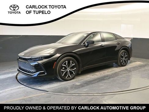 Used 2023 Toyota Crown Limited image 7