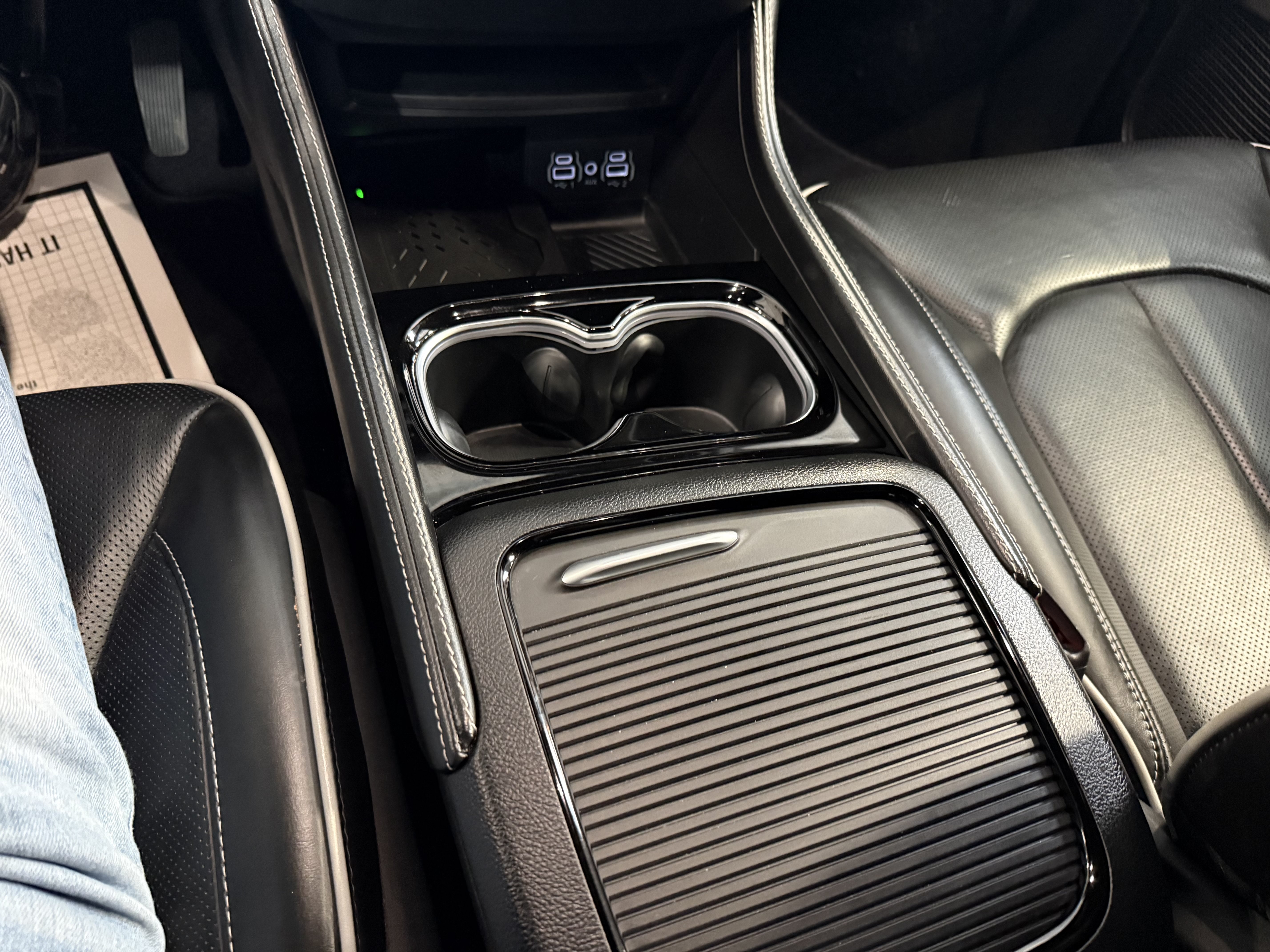 Certified 2025 Chrysler Pacifica Limited AWD/4WD image 45
