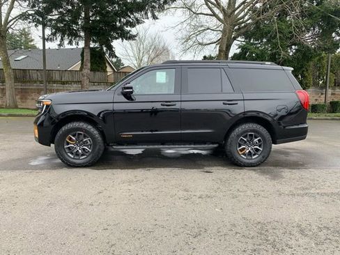 New 2026 Ford Expedition Tremor image 2