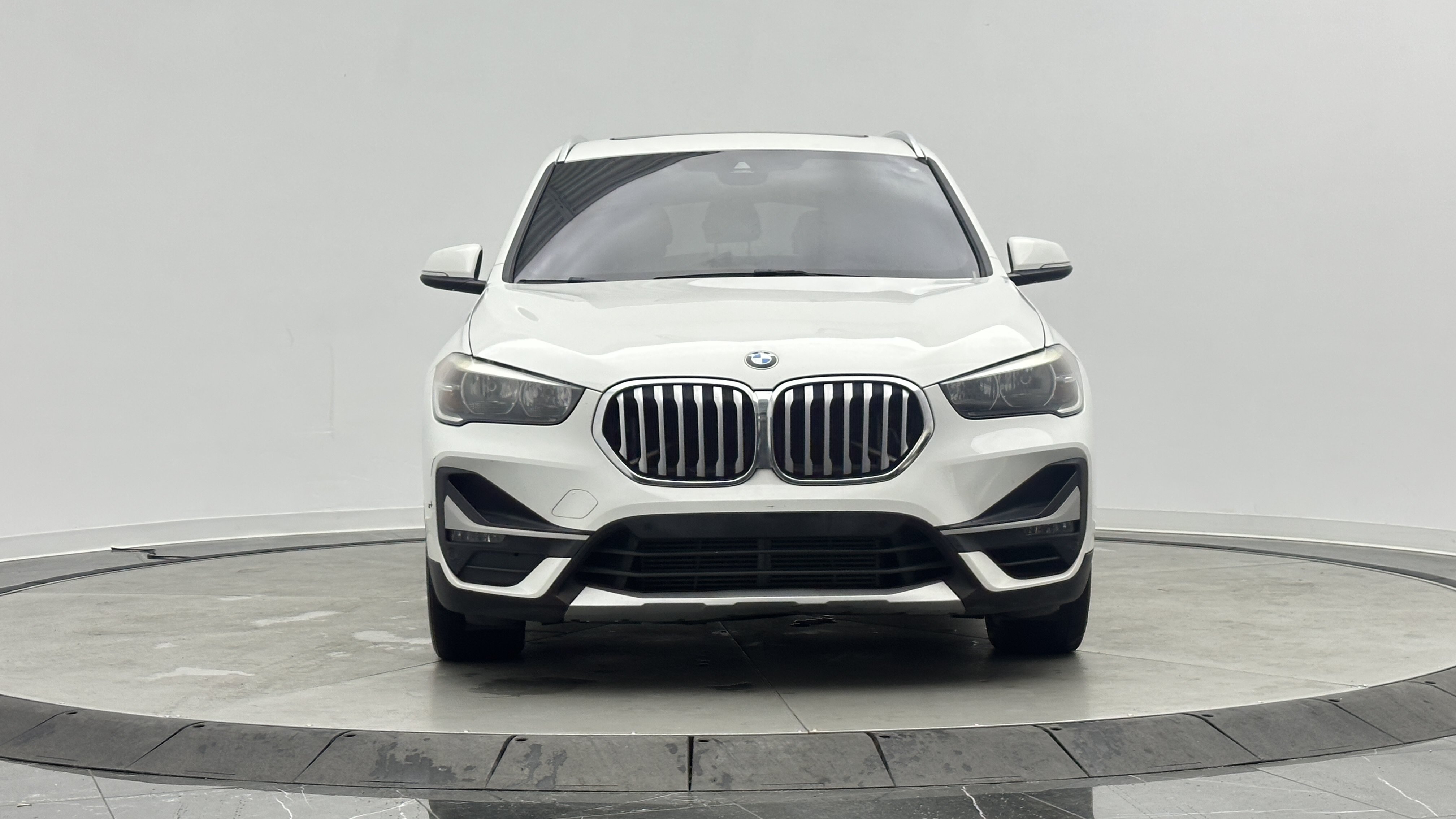 Used 2020 BMW X1 xDrive28i AWD/4WD image 2