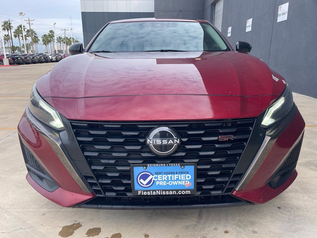 Used 2023 Nissan Altima 2.5 SR w/ SR Premium Package FWD image 6