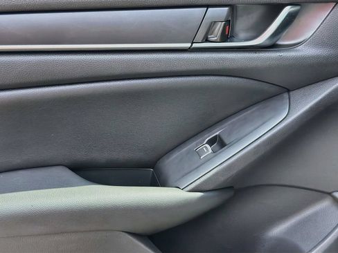 Used 2019 Honda Accord LX image 26