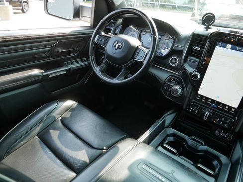 Used 2022 RAM 1500 Limited AWD/4WD image 9