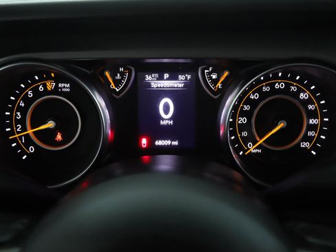 Used 2022 Jeep Gladiator Sport image 9