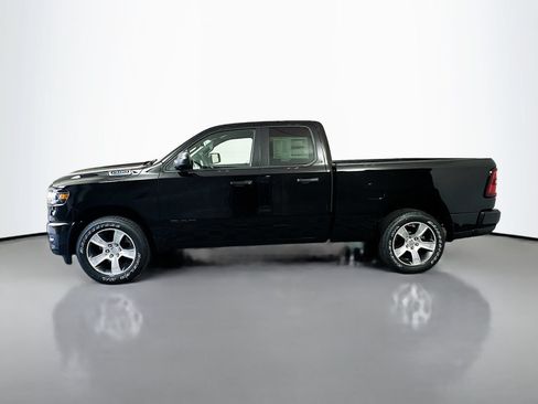 New 2026 RAM 1500 Express AWD/4WD image 4