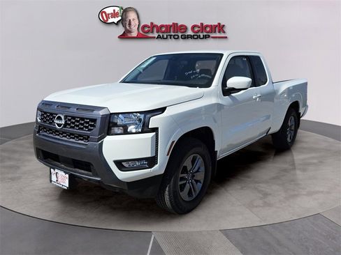 New 2025 Nissan Frontier SV w/ SV Convenience Package image 1