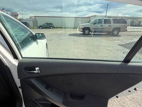 Used 2012 Nissan Altima 2.5 S w/ 20th Anniversary Pkg image 17