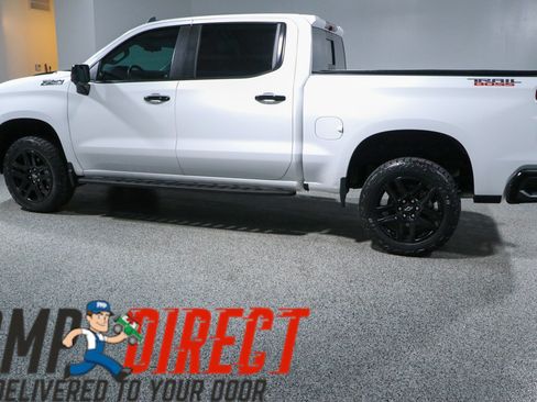 Used 2024 Chevrolet Silverado 1500 LT Trail Boss w/ LT Trail Boss Premium Package AWD/4WD image 10
