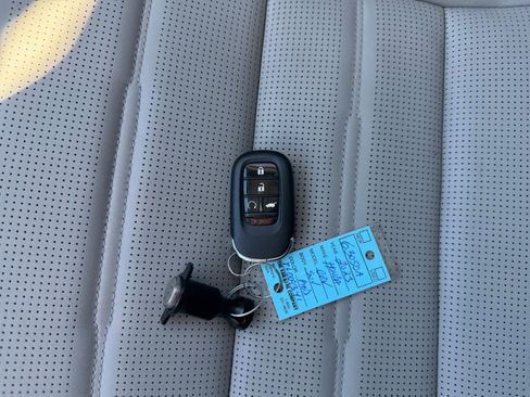 Used 2023 Honda CR-V EX-L image 10