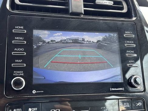 Used 2022 Toyota Prius LE FWD image 32