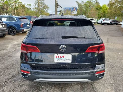 Used 2024 Volkswagen Taos SE FWD image 8