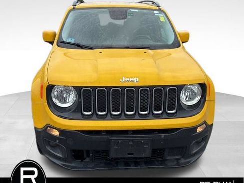 Used 2015 Jeep Renegade Latitude AWD/4WD image 8