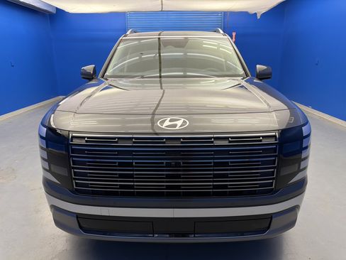 Used 2026 Hyundai Palisade Limited AWD/4WD image 3