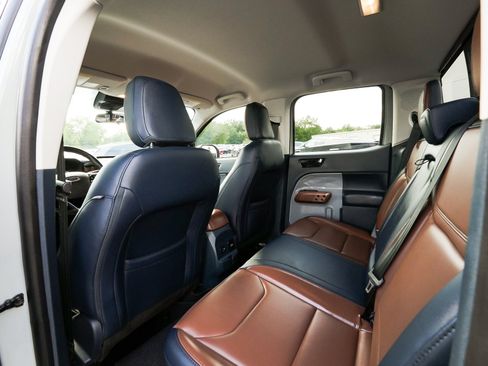 Used 2023 Ford Maverick Lariat w/ Lariat Luxury Package AWD/4WD image 40