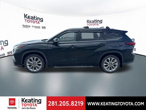 Used 2021 Toyota Highlander Limited AWD/4WD image 4