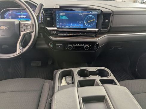 Certified 2025 Chevrolet Silverado 2500 LT AWD/4WD image 24