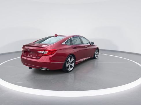 Used 2019 Honda Accord Touring image 8