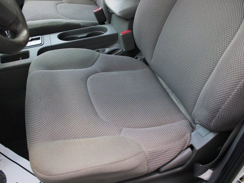Used 2019 Nissan Frontier SV RWD image 18