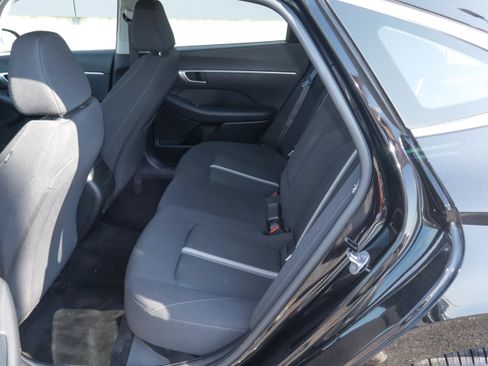 Used 2025 Hyundai Sonata SEL FWD image 8