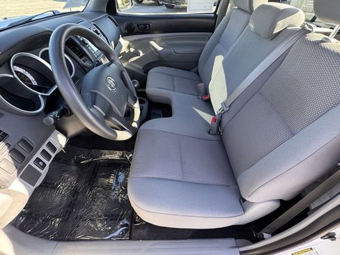 Used 2013 Toyota Tacoma 2WD Regular Cab image 17