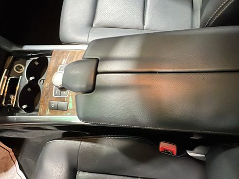 Used 2015 Mercedes-Benz E 350 4MATIC Sedan image 12