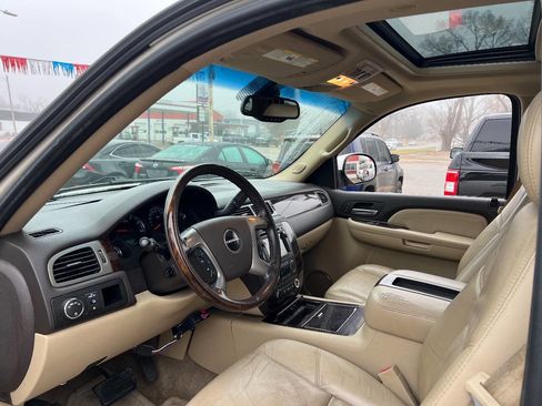 Used 2009 GMC Yukon XL Denali image 9